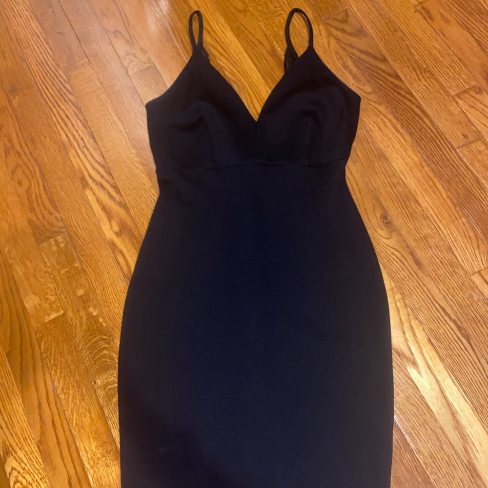 Windsor midi dress with lace on the back